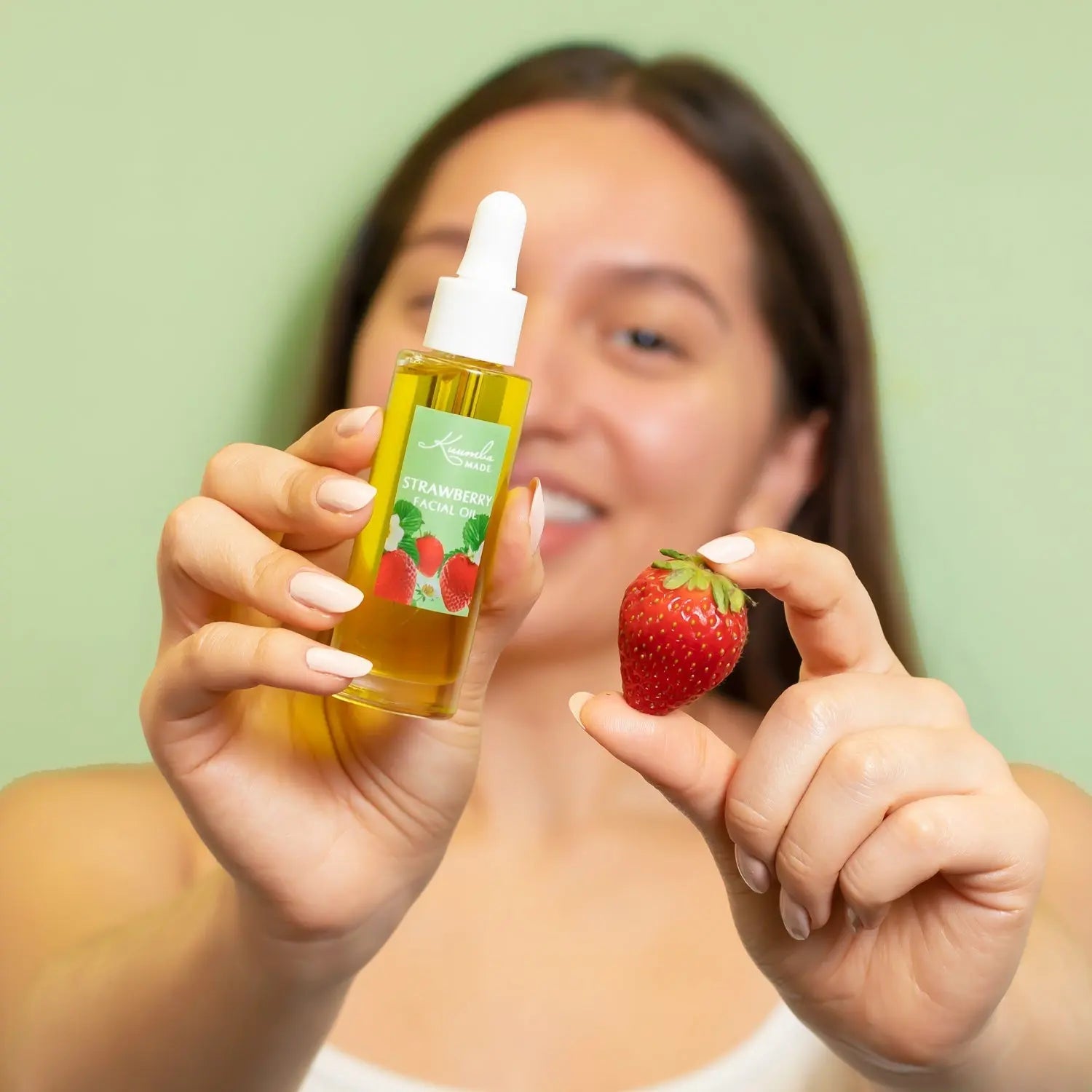 Strawberry Facial Oil Kuumba Made Inc.